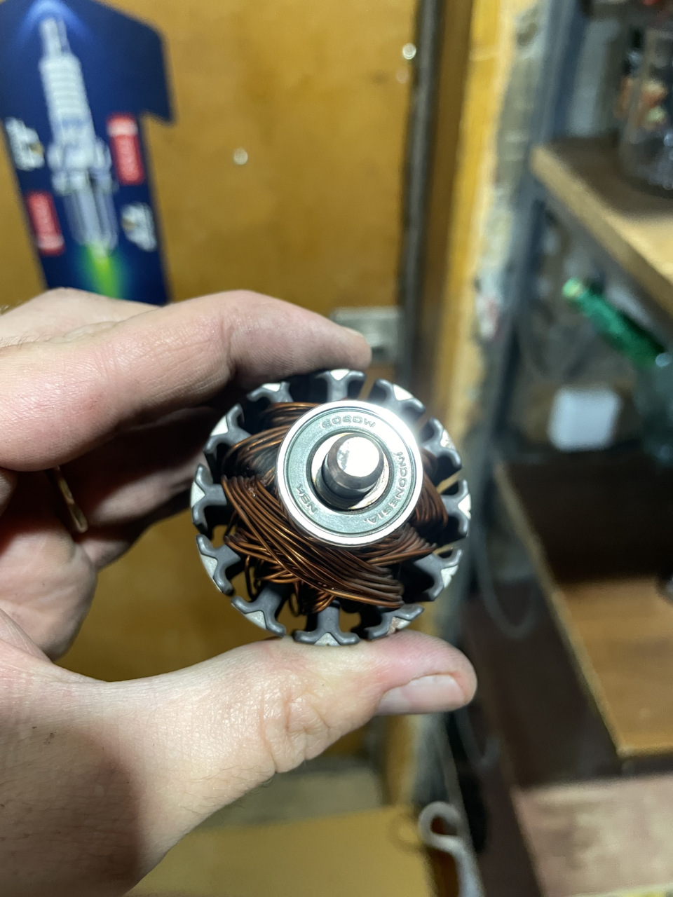 Ну а вот и сам виновник, в итоге загудел один подшипник который ближе к крыльчатке — Toyota Corolla Rumion