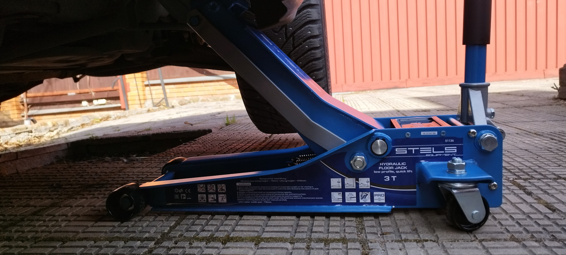 Hydraulic floor jack 2t ремкомплект подкатной домкрат. Подкатной домкрат ae&t 3т двухнасосный низкий t31703. Домкрат подкатной jet. Redmark rm20432. Подкатной домкрат высота подъема.