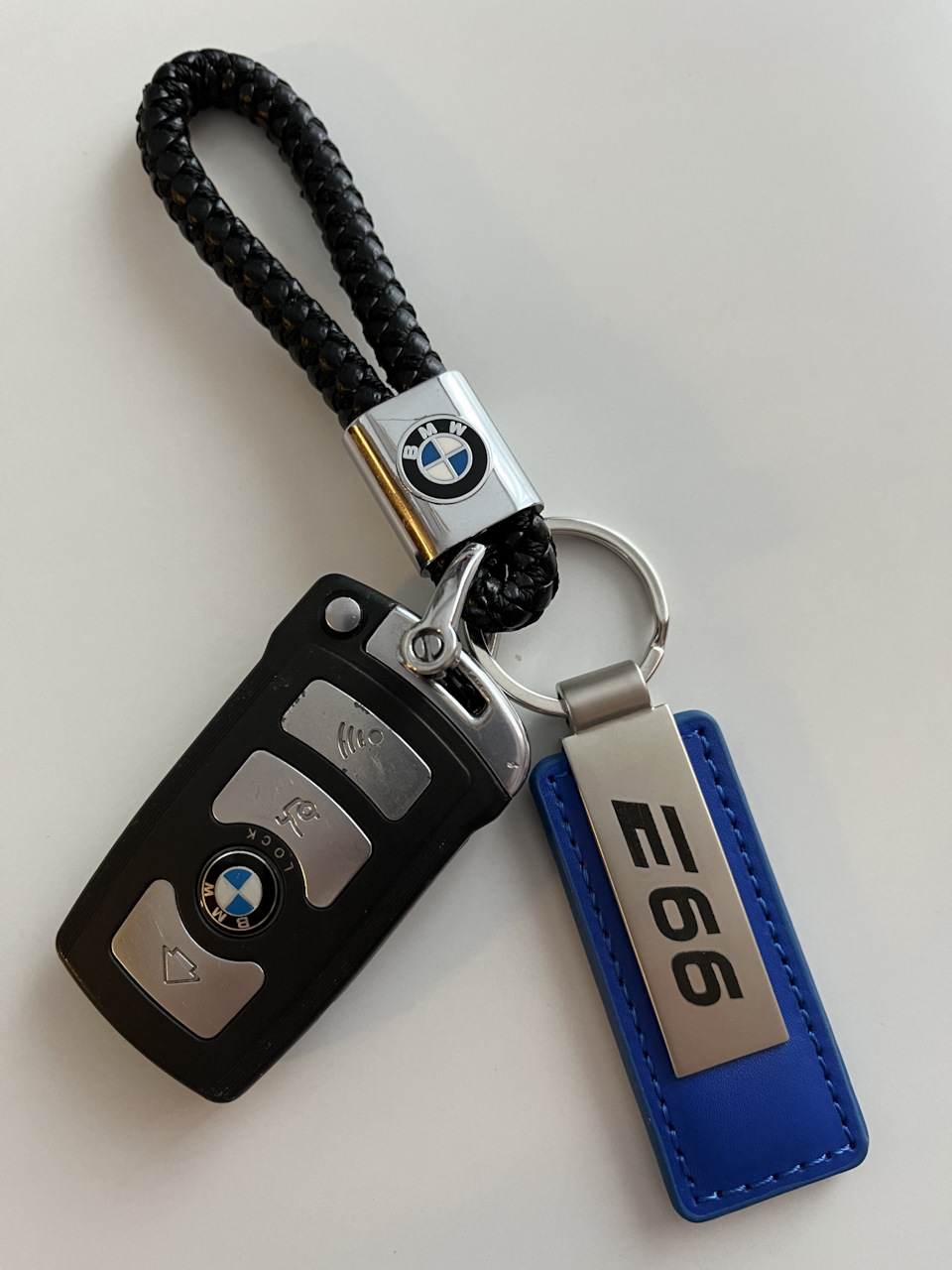 Мелочь, а приятно… Брелок. — BMW 7 series (E65/E66), 6 л, 2004 года ...