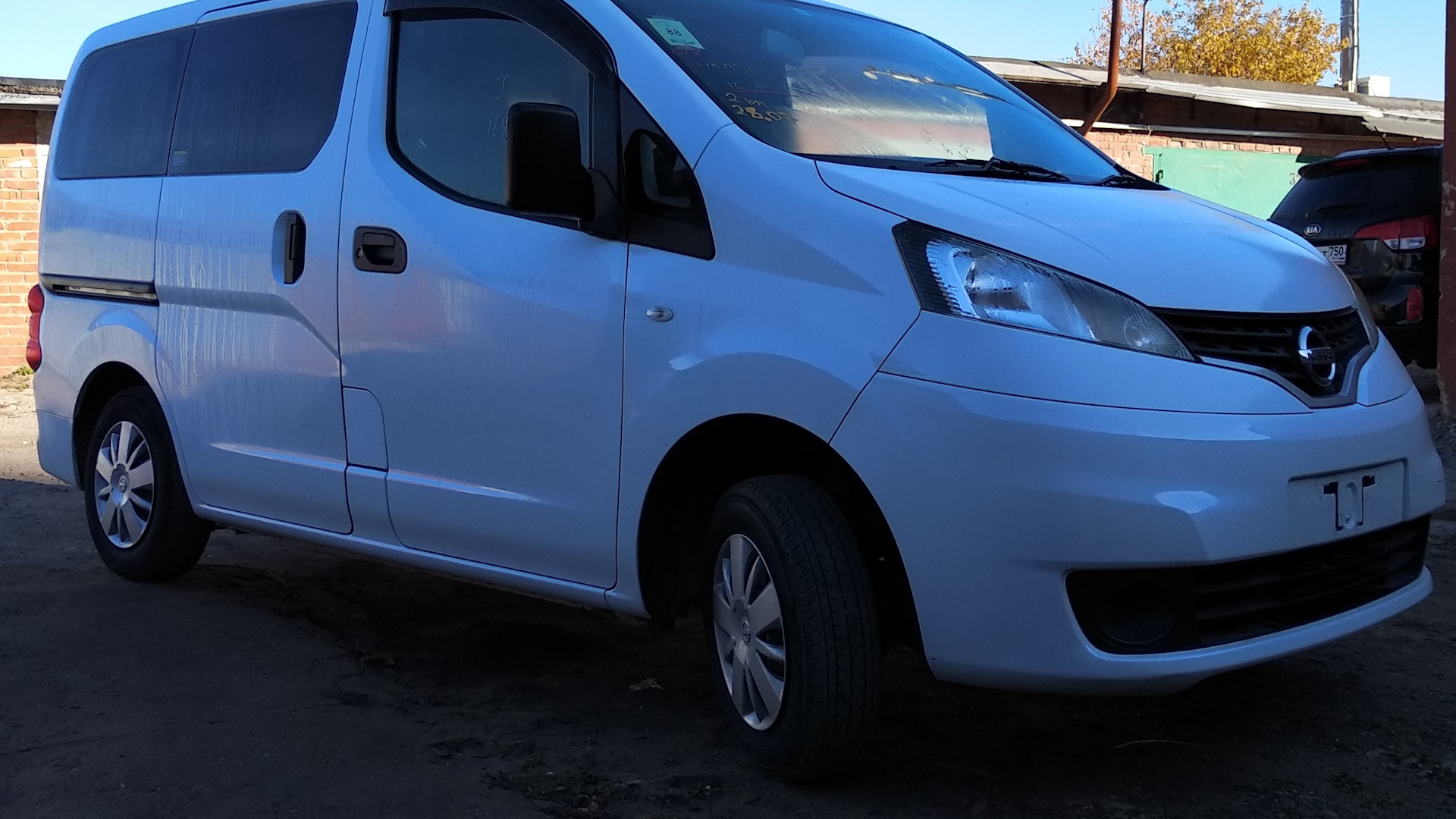 Продажа Nissan NV200 2018 (бензин, АКПП) — с историей обслуживания —  DRIVE2.RU