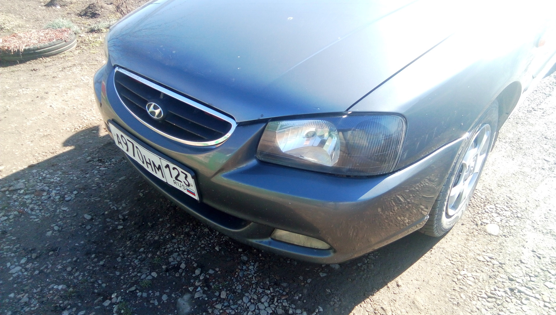 Фары в черный — Hyundai Accent (2G), 1,5 л., 2005 года | стайлинг | DRIVE2