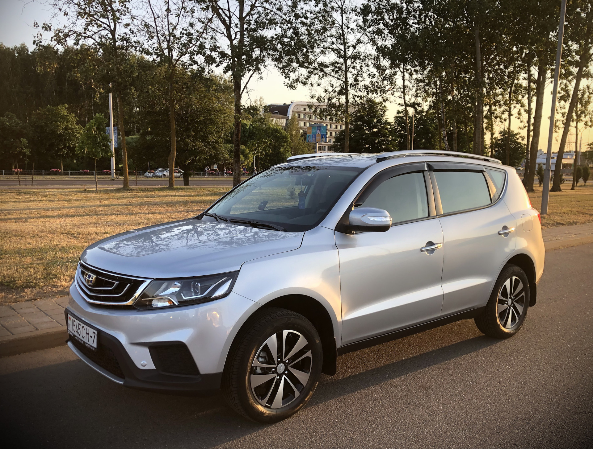 Geely emgrand x7 отзывы владельцев