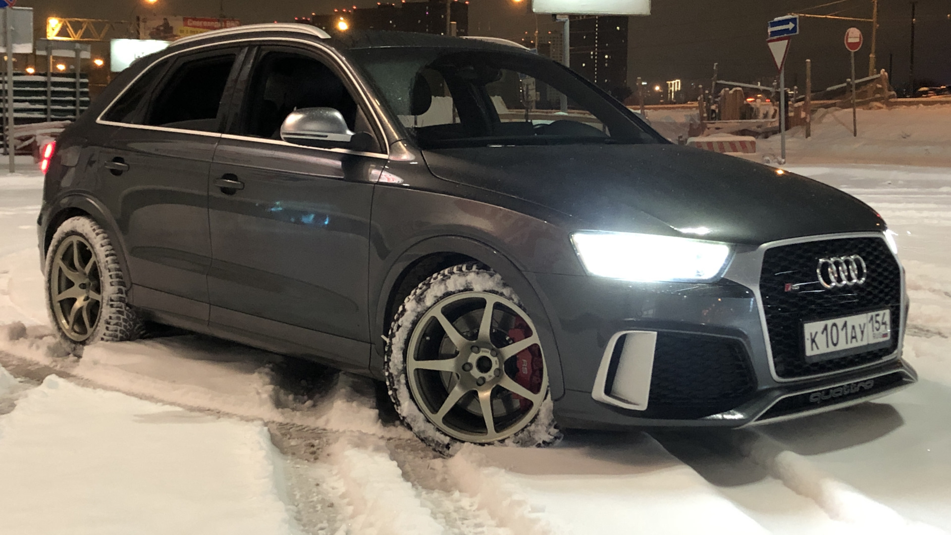 Audi RS Q3 2.5 бензиновый 2015 | Несдержанный семьянин на DRIVE2