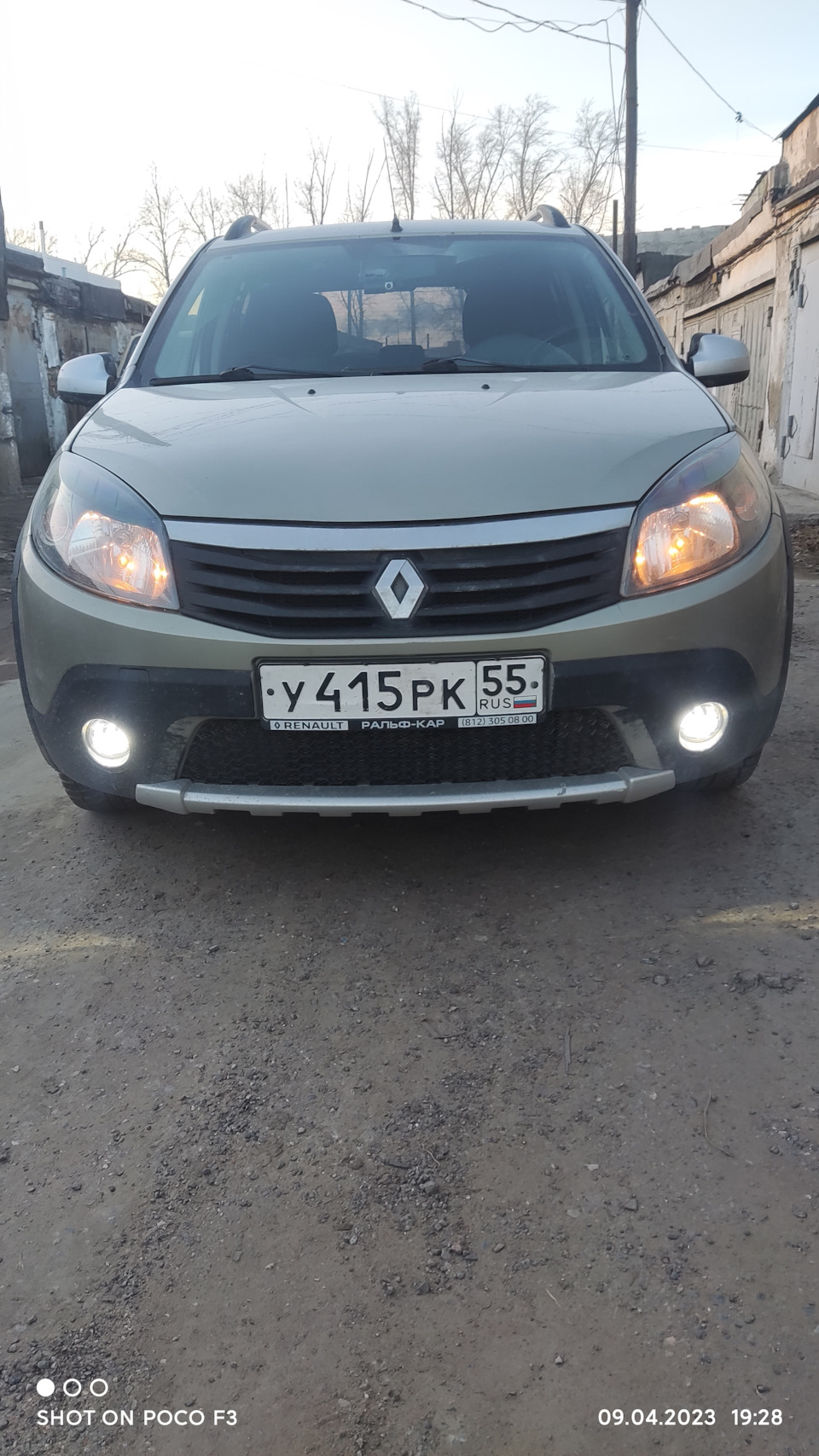 Led ПТФ Sal-man на Sandero — Renault Sandero Stepway (1G), 1,6 л, 2012 года  | стайлинг | DRIVE2