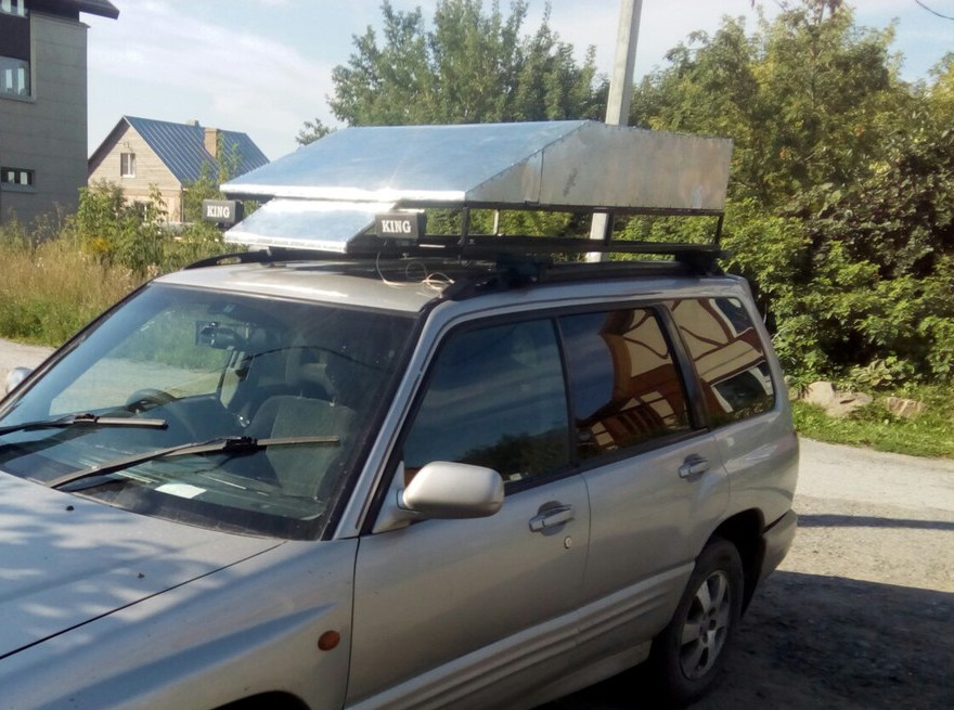 Самодельный бокс. Экспедиционный багажник на Субару Форестер sf5. Самодельный багажник на крышу авто. Экспедиционный бокс на крышу. Самодельный бокс багажник на крышу автомобиля.