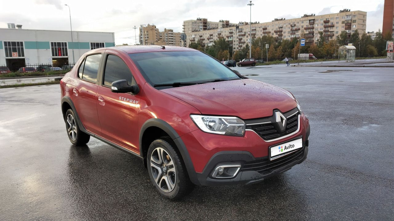 Renault Logan Stepway 1.6 бензиновый 2019 | красный металик на DRIVE2