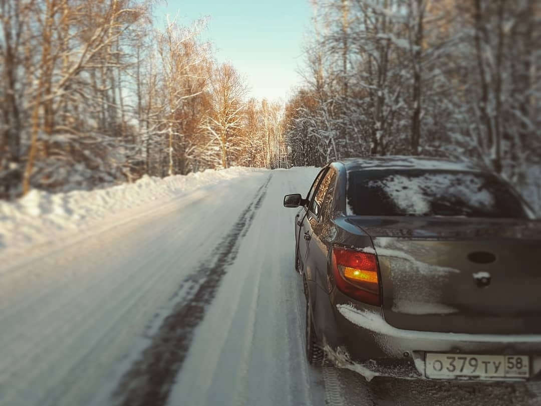 Лада Гранта на природе