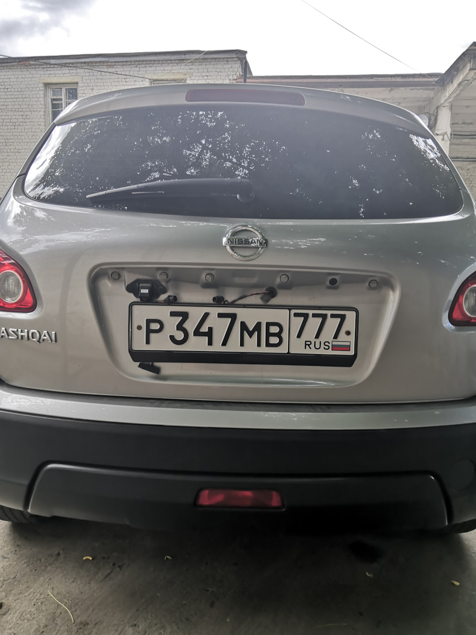 Накладка на крышку багажника — Nissan Qashqai (1G), 2 л, 2009 года |  кузовной ремонт | DRIVE2