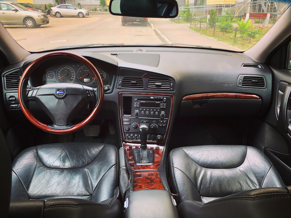 Очень неловкая ситуация получилась с ремонтом магнитолы. — Volvo S60 ...