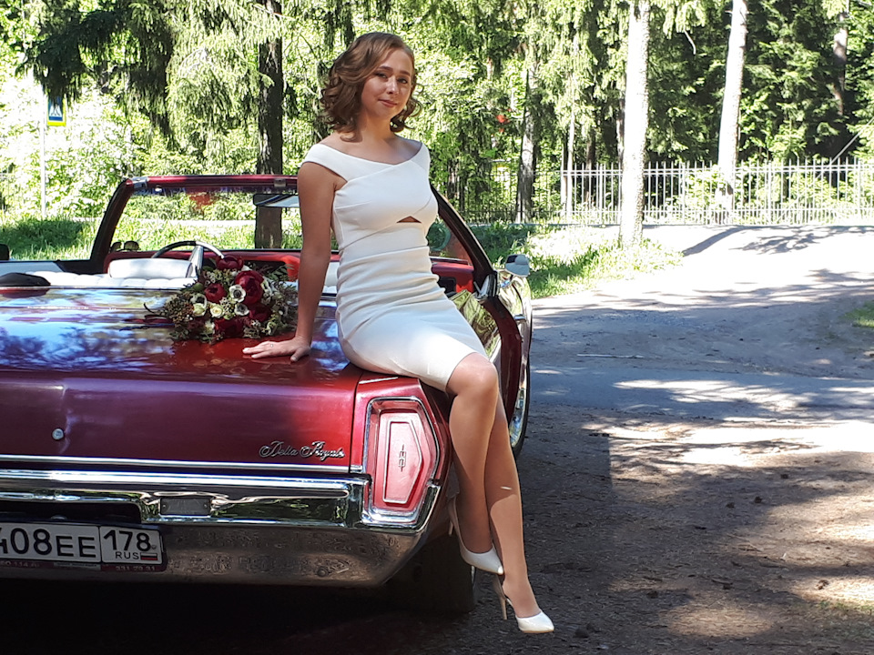 Фотография «А я сяду НА кабриолет»