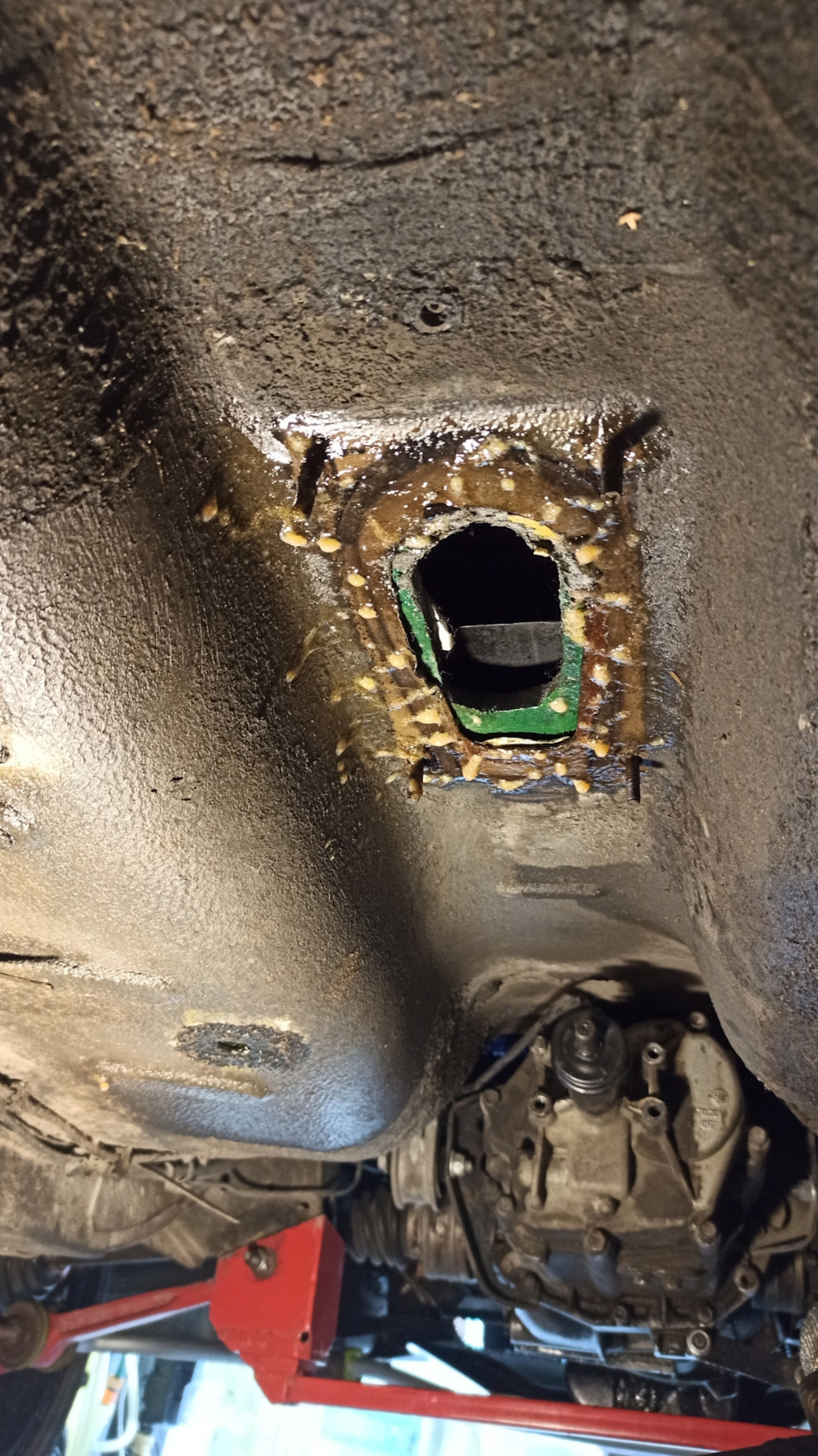 Новые запчасти на москвич святогор