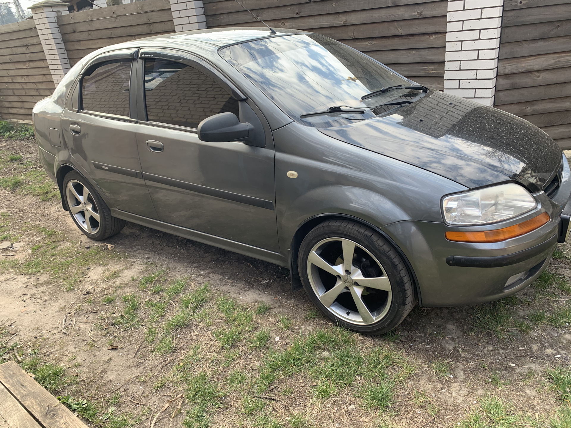 Продам диски с резиной — Chevrolet Aveo Sedan (1G), 1,6 л, 2005 года |  колёсные диски | DRIVE2