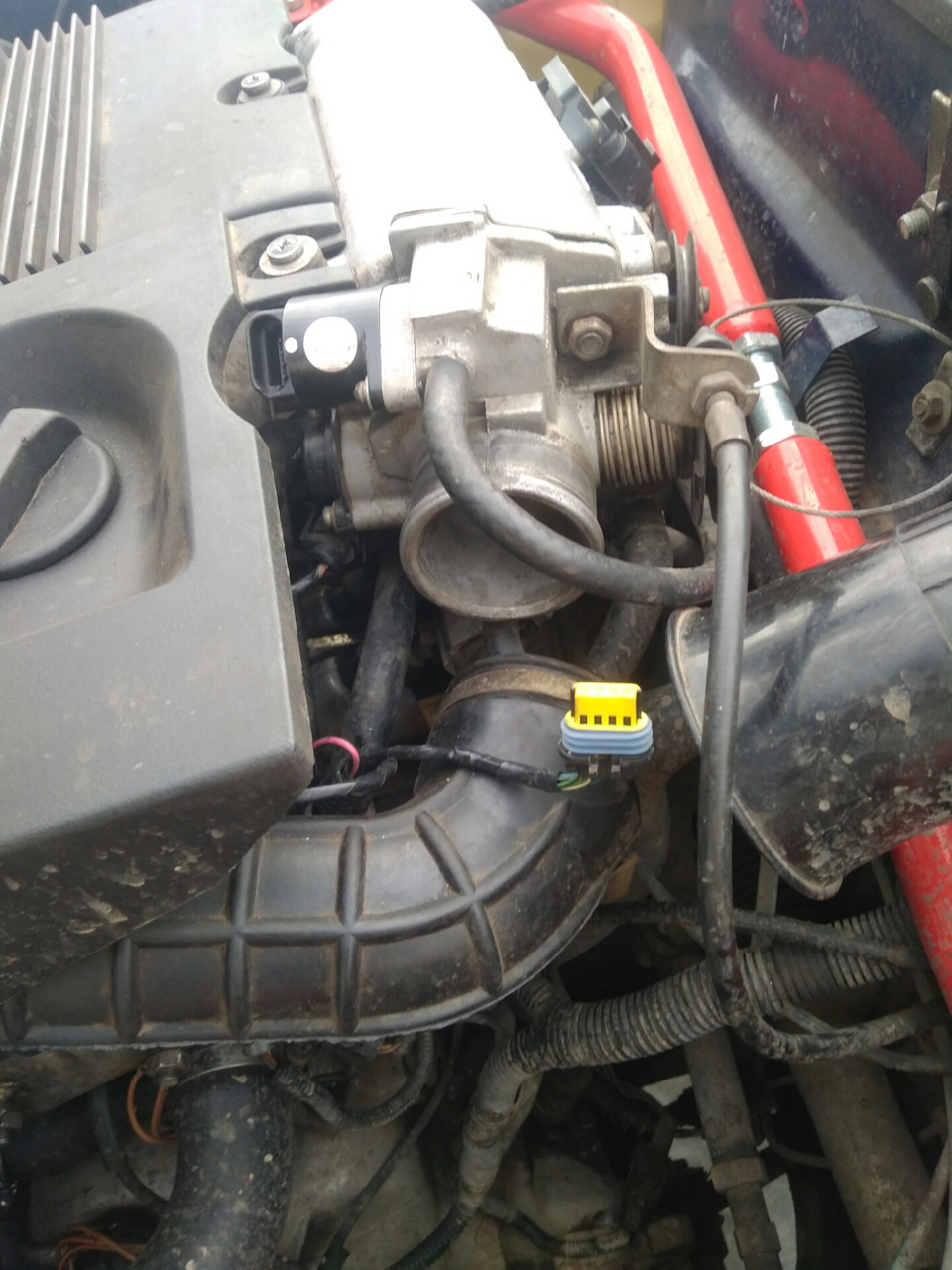 Проблема холостого хода. 6. Проблема холостого хода. Механизм заслонки холодного запуска к151. Дроссельная заслонка ваз 2114.