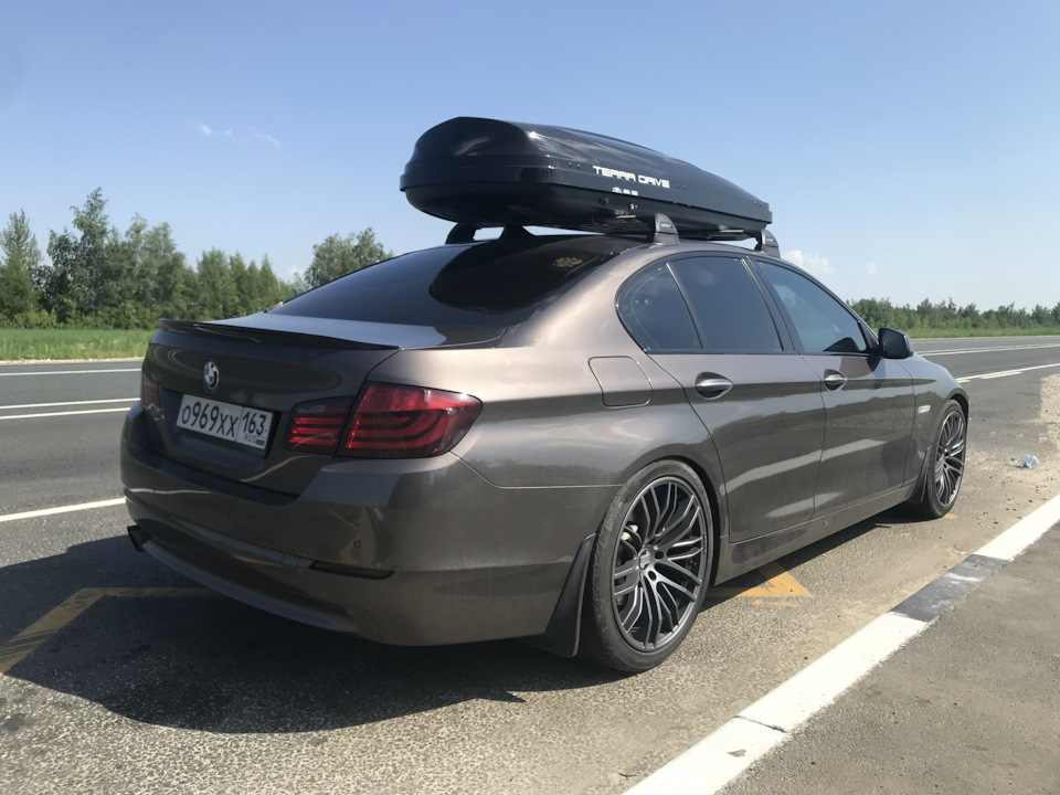 CLS shooting Brake с автобоксом на крыше