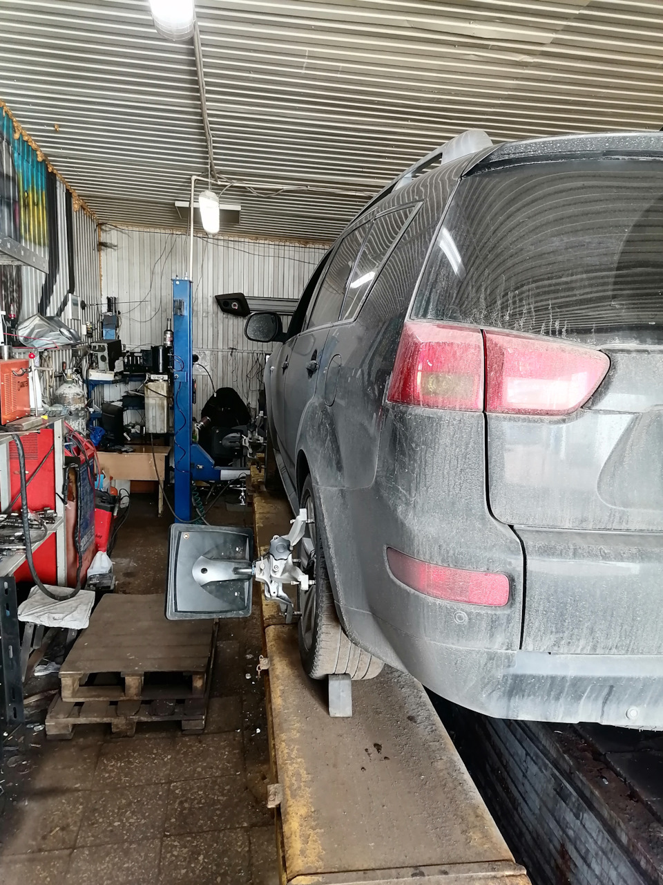 Фото в бортжурнале Peugeot 4007