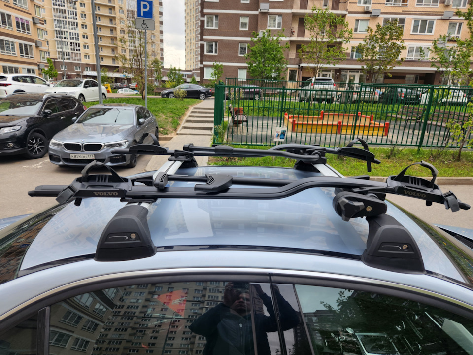 Велосипеды на крыше THULE 598+Yakima S6Y — Mercedes-Benz C-Class (W204 ...