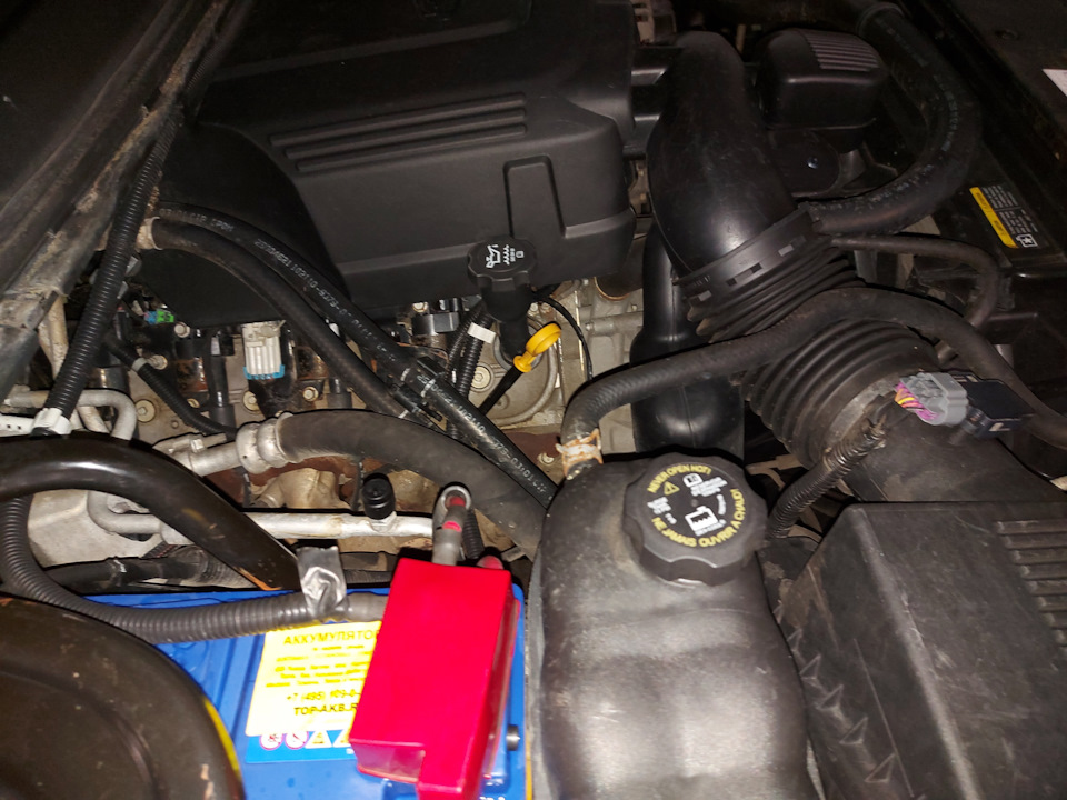 даже не сдувал воду — Cadillac Escalade (3G)