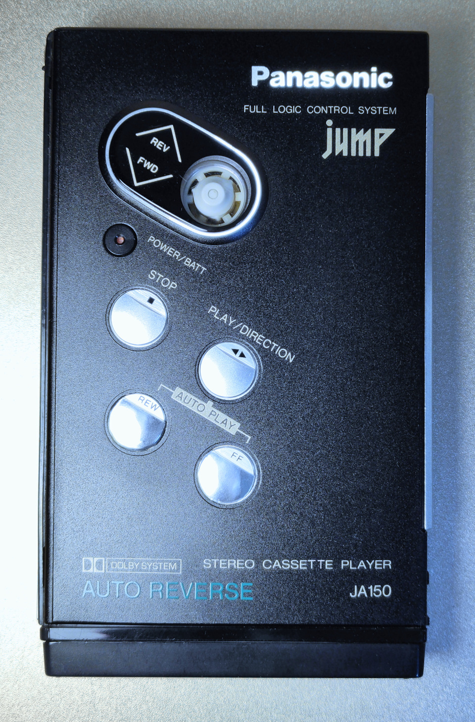 Panasonic RQ-JA150 — компактный портативный проигрыватель