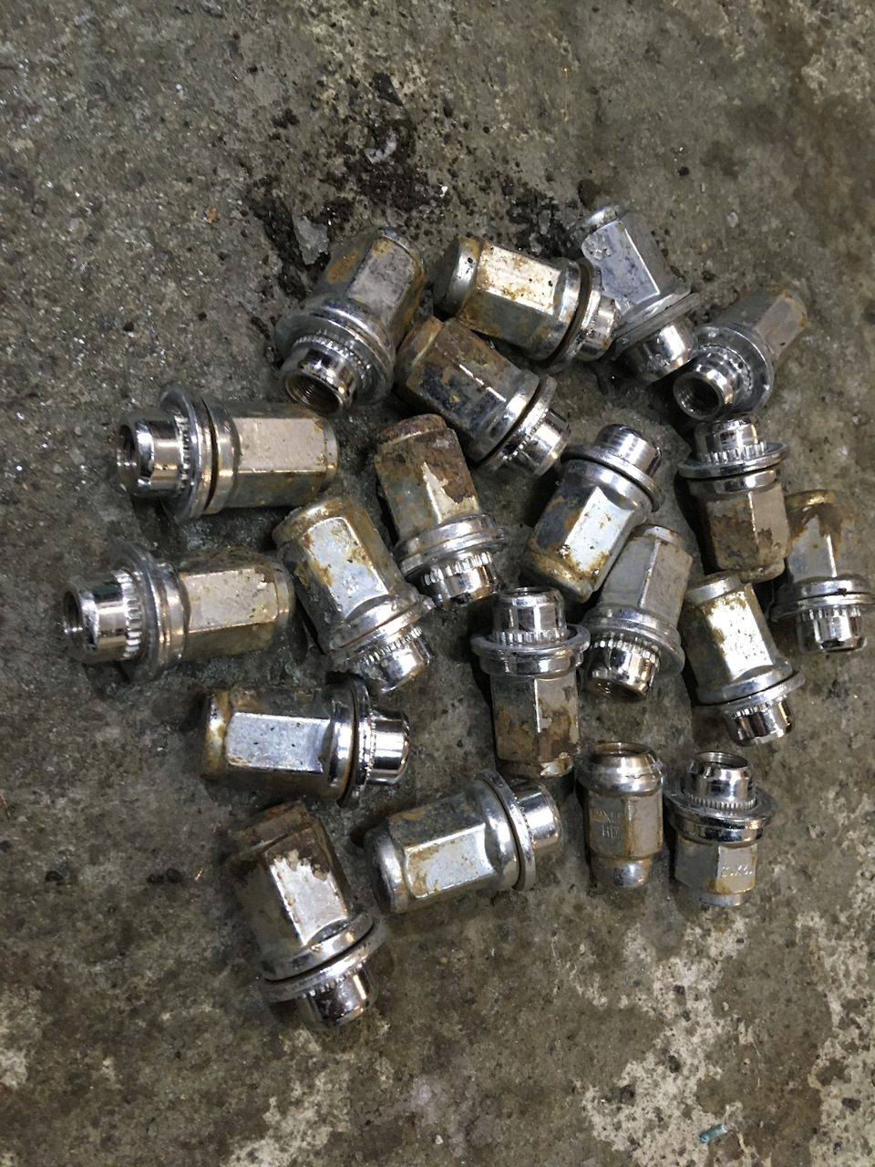 Не покупайте китайские гайки — Toyota Prius (20), 1,5 л, 2007 года ...