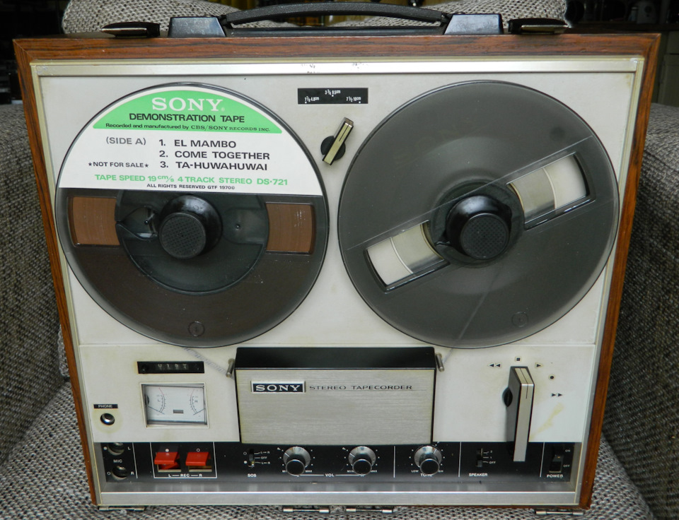 SONY TC 252 D SOLID STATE STEREO TAPECORDER REEL TO REEL PLAYER