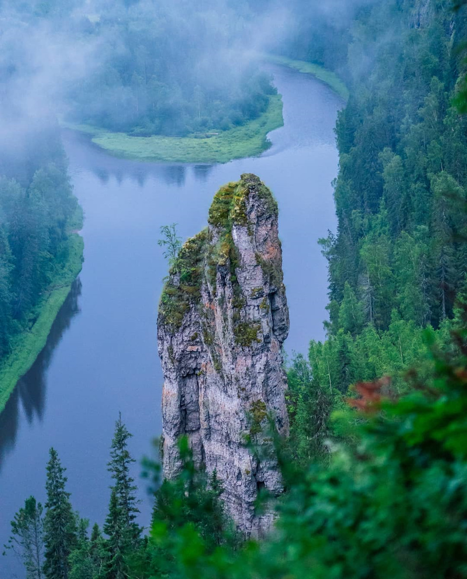 Усьвинские столбы картинка