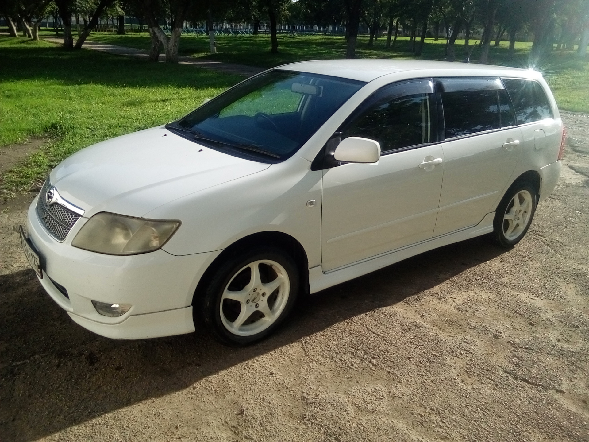 Toyota Corolla Fielder 120 2005