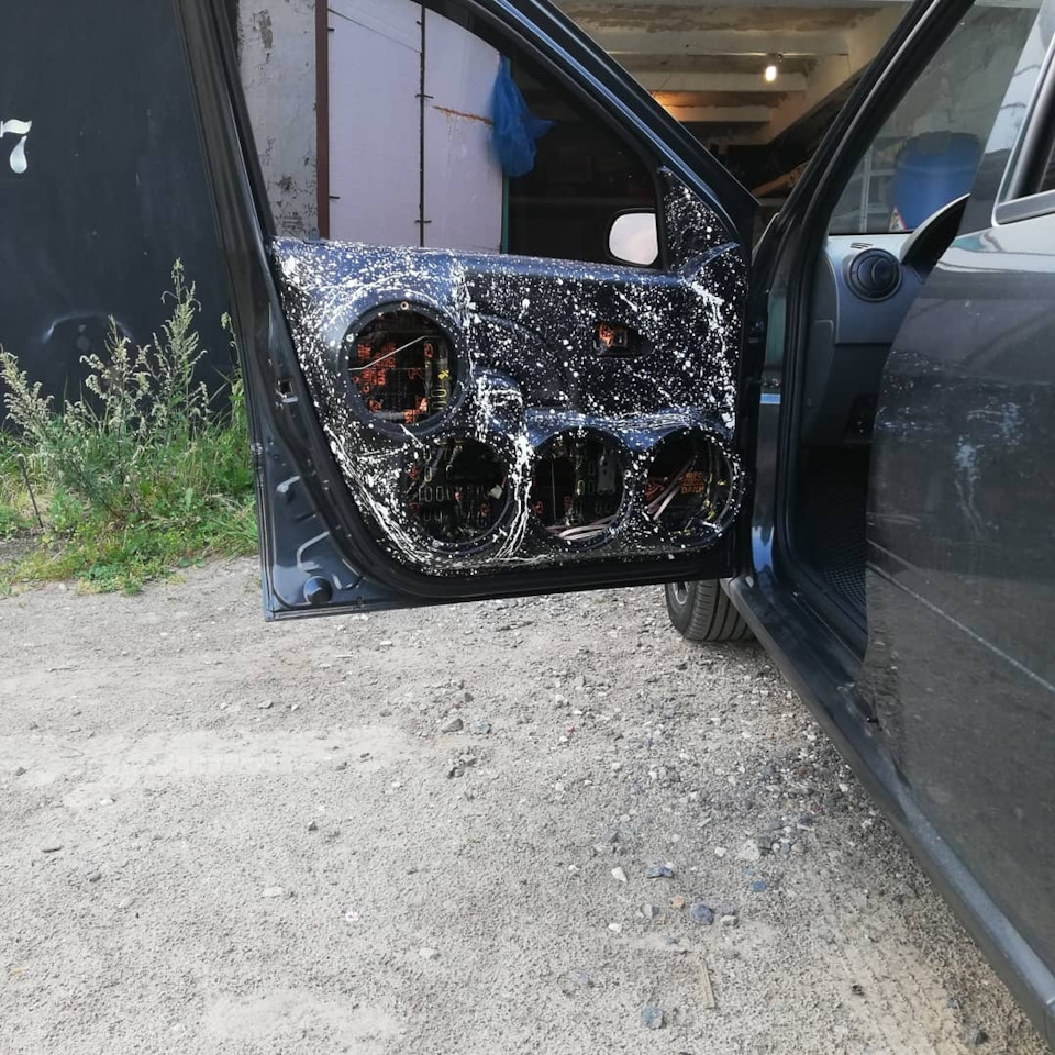 Установил наконец, обшивки под фронт! — Renault Logan (1G), 1,4 л, 2007 ...