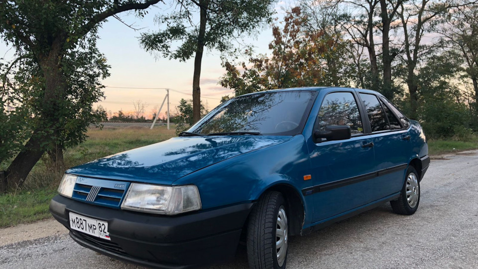 Фиат темпра 1.6. Fiat Tempra 1993. Фиат Темпра 1993 седан. Фиат синий.