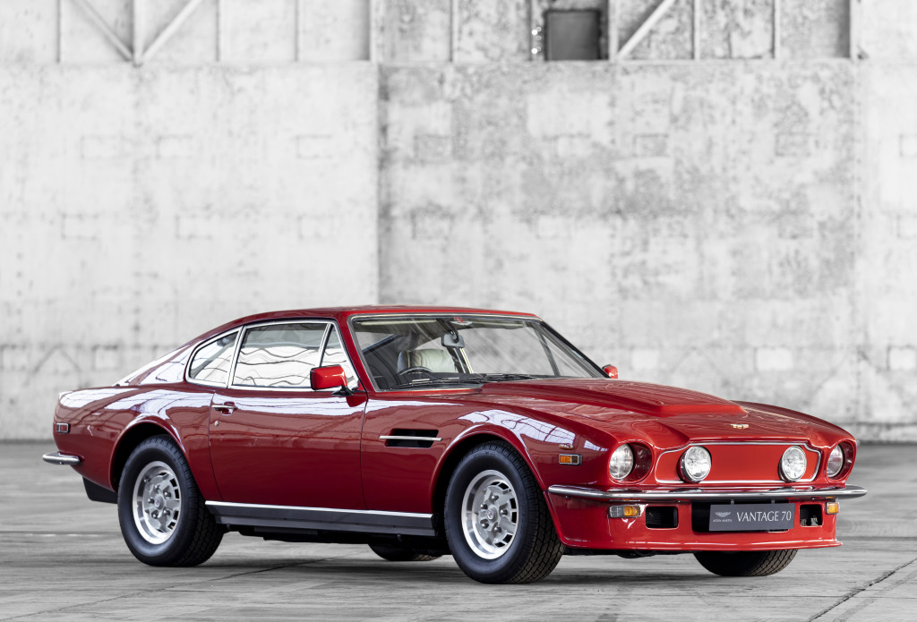 Aston Martin v8 Vantage 1977