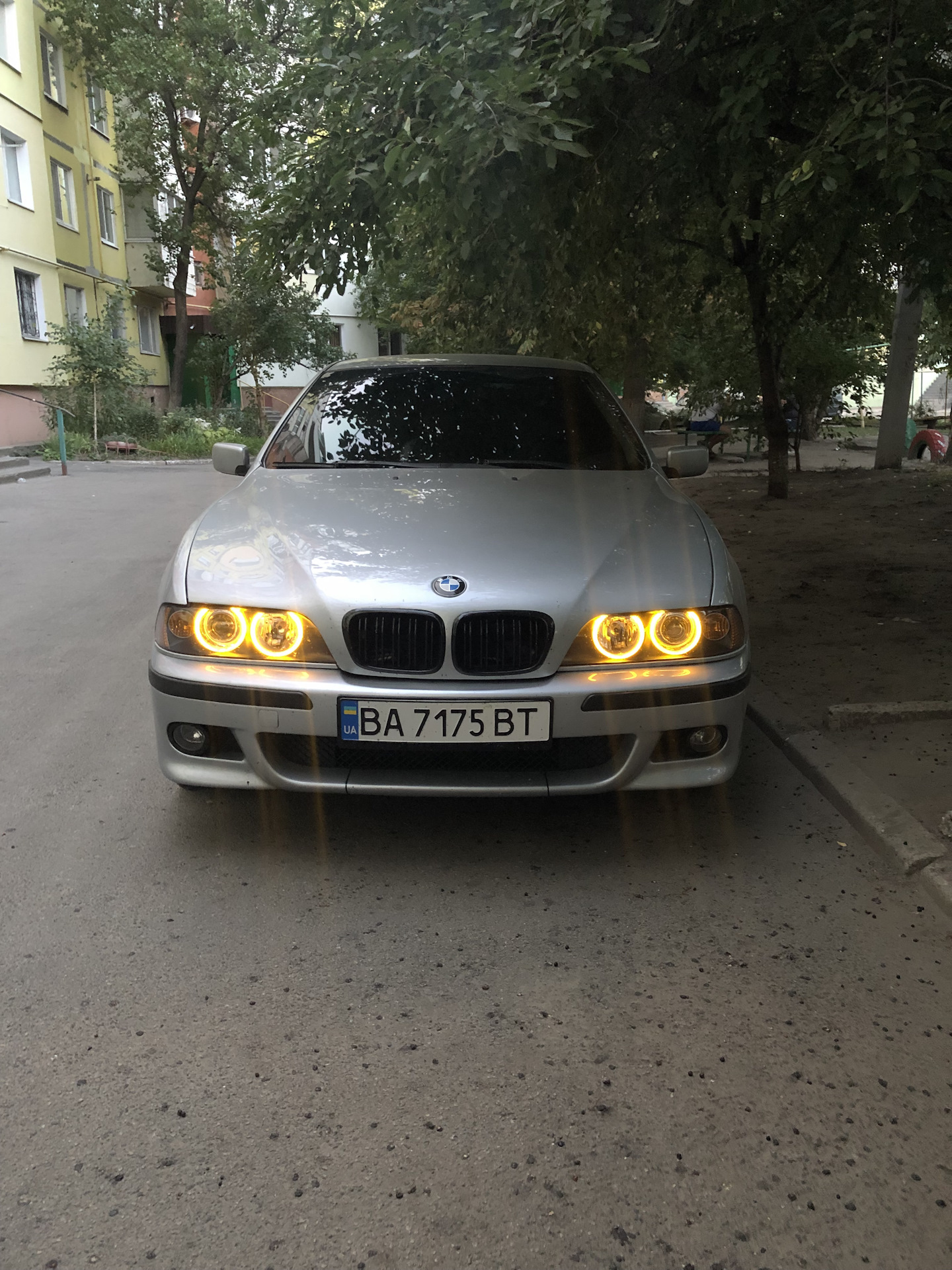 BMW e39 глазки