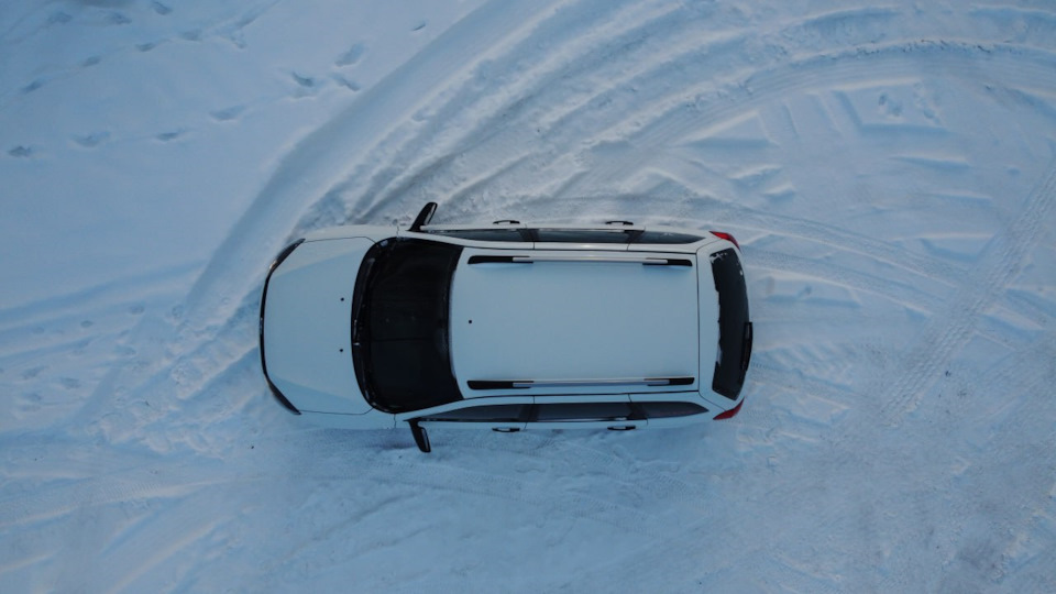 Миниуниверсал, пожалуй так бы я назвал этот тип кузова. Удобно, практично, но вместительность конечно не совсем та, которую ждёшь от универсала. — Lada Калина Универсал (2G)