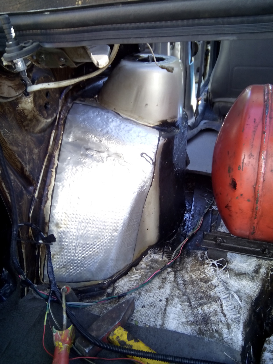 датчик частоты вращения коленчатого вала — BMW 7 series (E32), 3 л ...