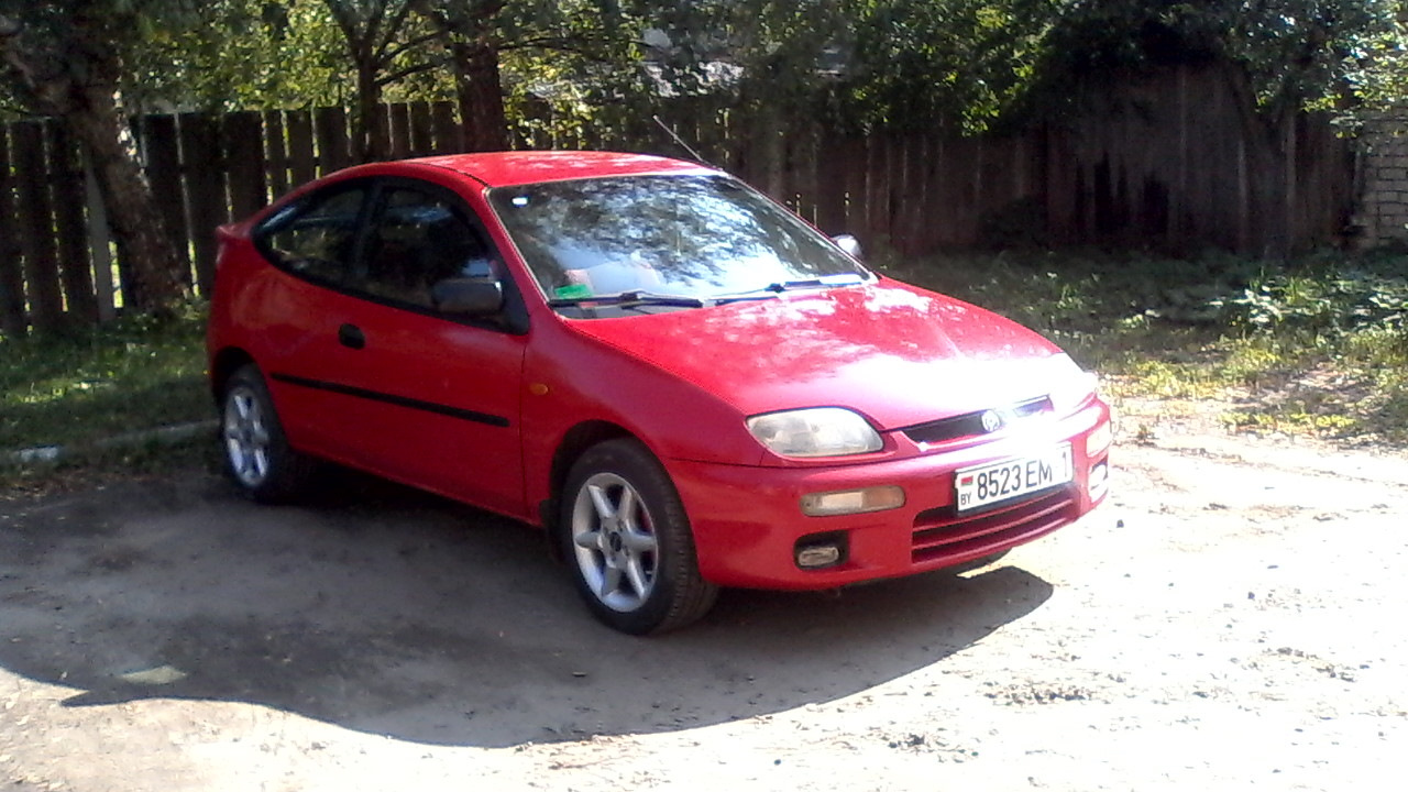 Мазда 323 ba купе. Мазда 323 ba купе. Mazda 323c. Mazda 323c. Мазда 323 купе 1998.