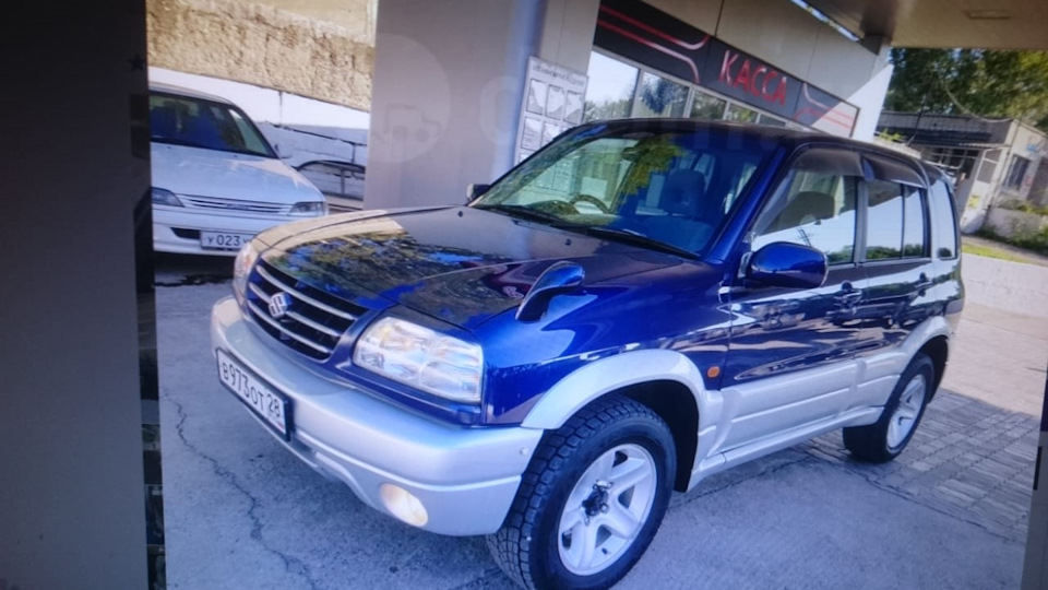 Suzuki Escudo