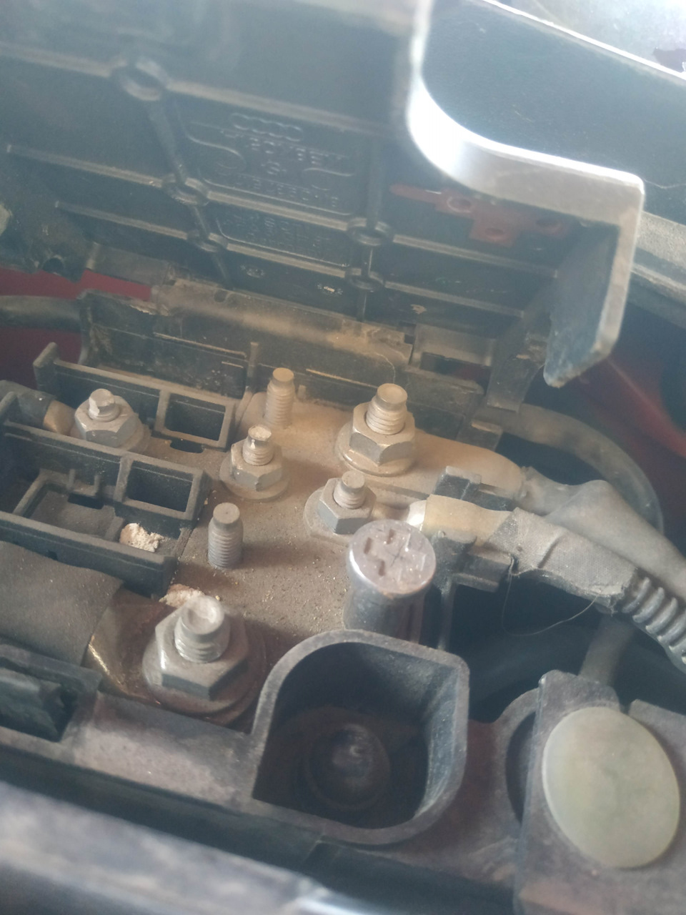 Пропал заряд на аккумулятор — Audi A5 Sportback (1G), 2 л, 2010 года ...