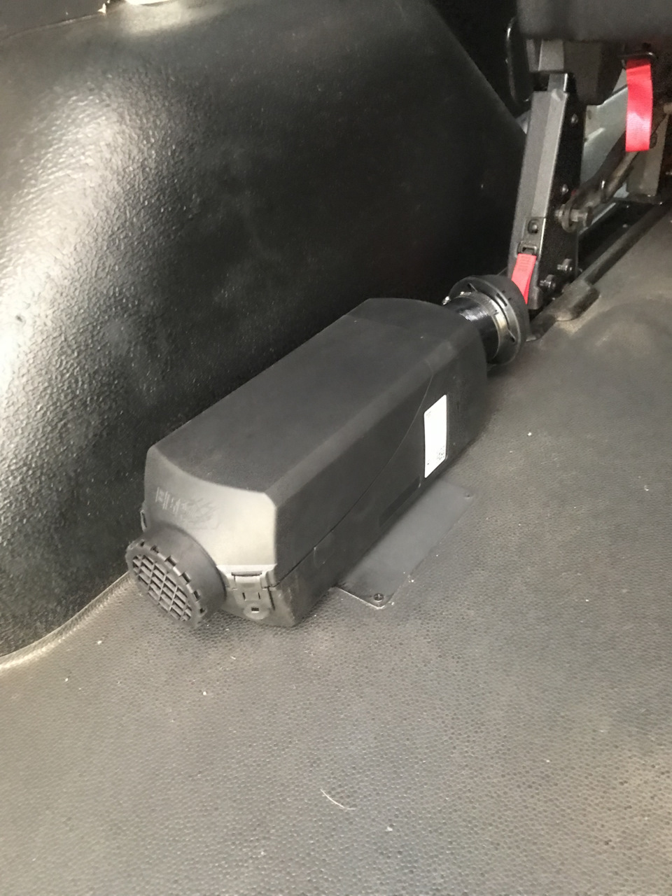 Установил автономку на 2кв для комфортной эксплуатации в холодное время ...