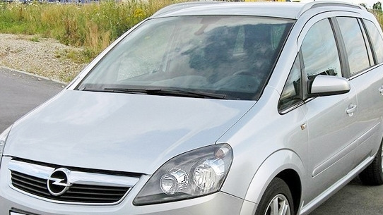 Opel Zafira 1.8 изитроник