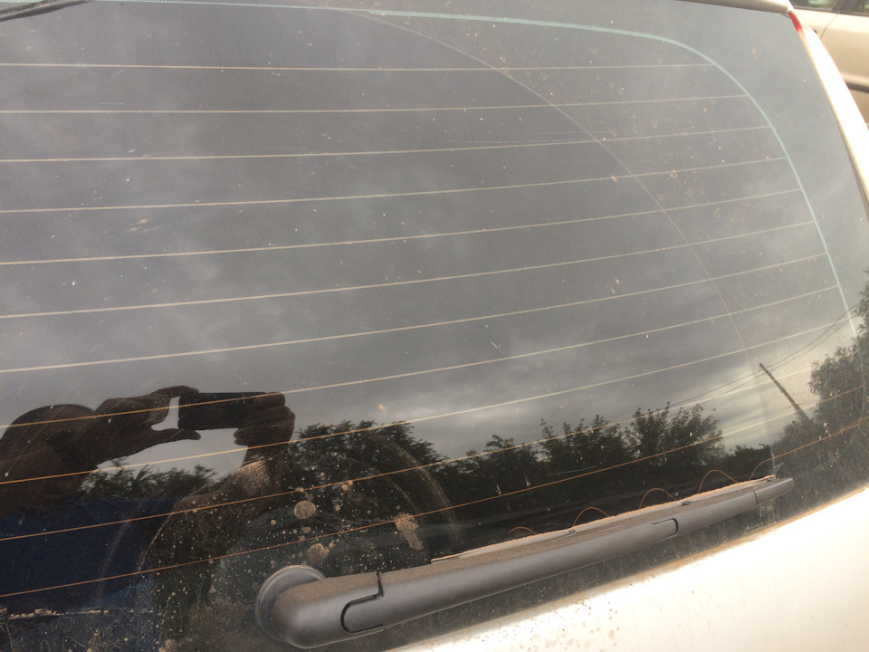 Задний стеклоочиститель. — Ford Focus Wagon II, 1,6 л, 2008 года ...