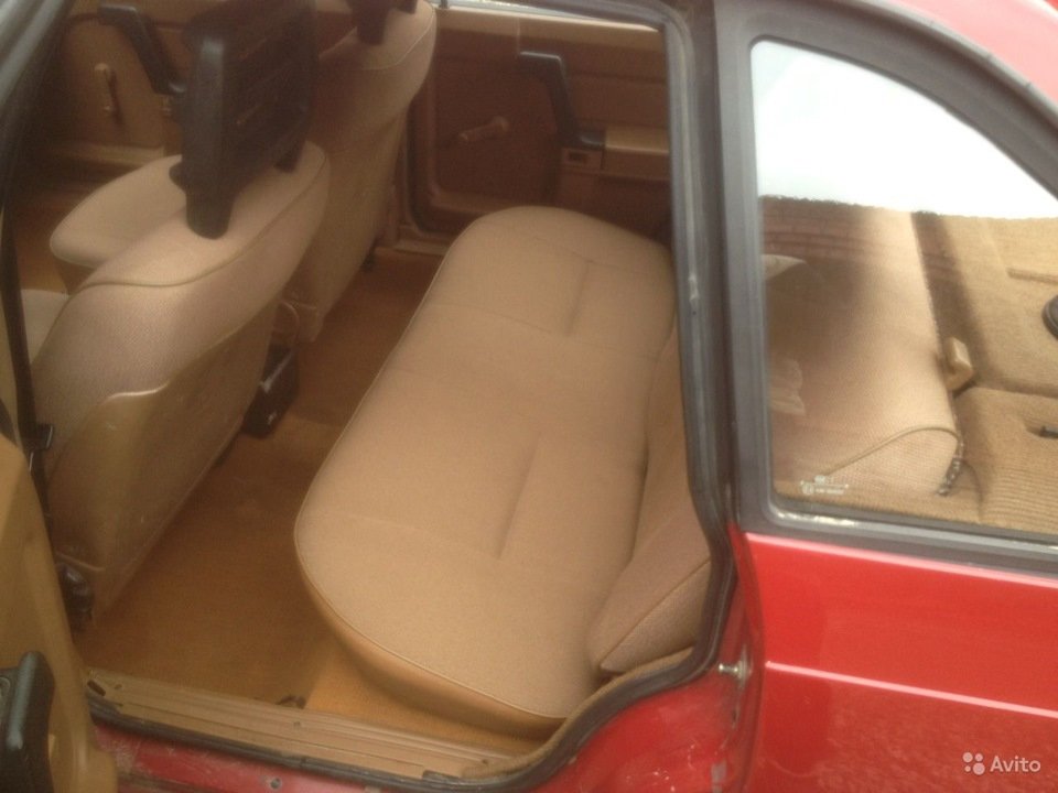 Песочный салон, не велюр а АЗЛКовская рогожка — Москвич 2141