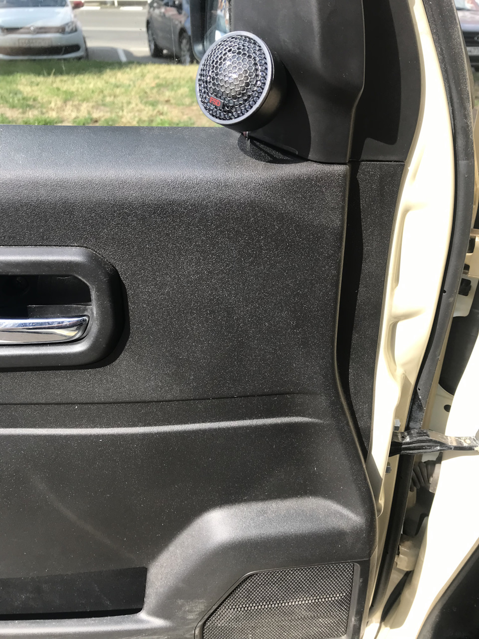 Бюджетный вариант улучшения штатной музыки — Suzuki Jimny (2018), 1,5 л ...