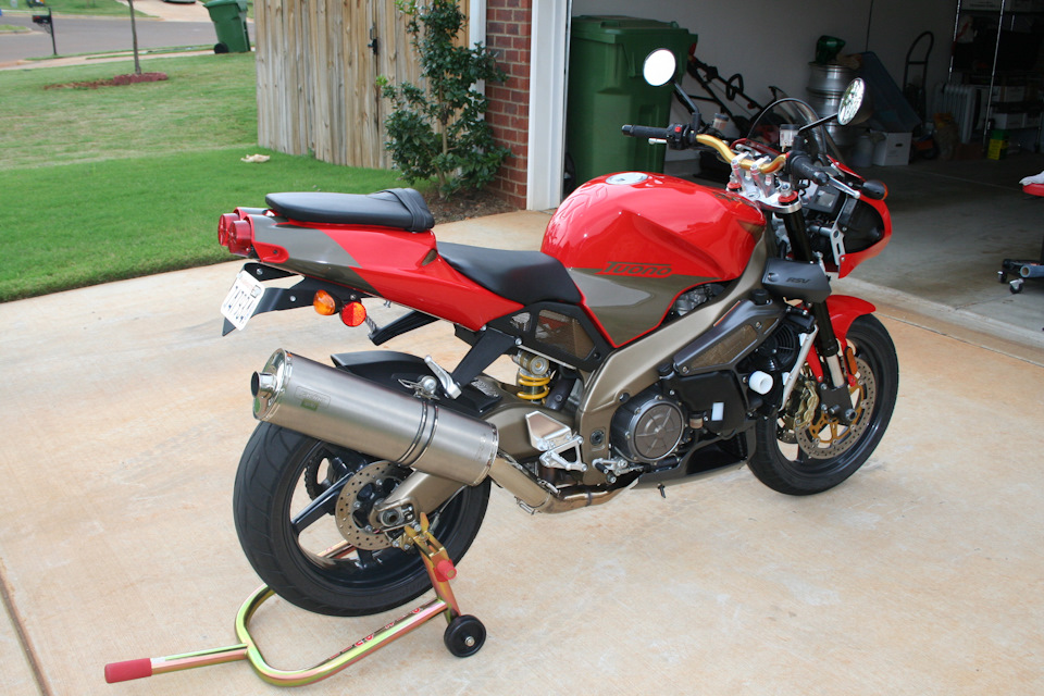 Aprilia tuono 1000 for sale sale