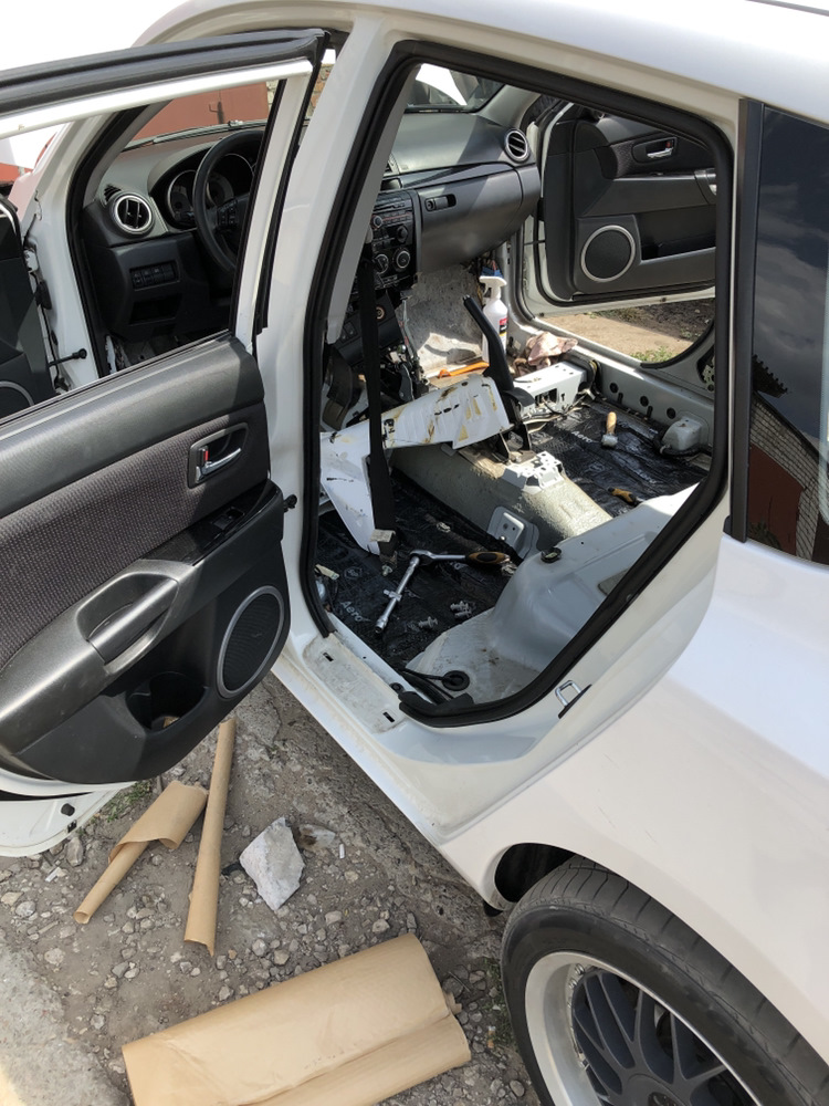 Чем заняться в отпуске… зашумить немного пол — Mazda 3 (1G) BK, 2 л ...