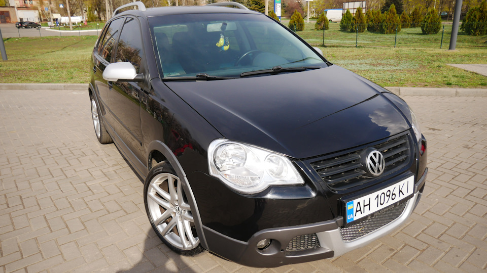 Volkswagen CrossPolo Газ - бензин