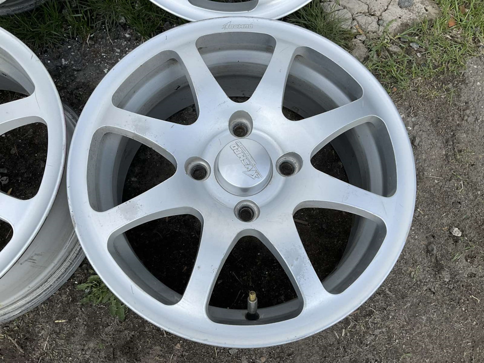 Кованые диски Всмпо 6,5Jx15 ET45 4x114,3 на Chevrolet Lacetti Sedan ...