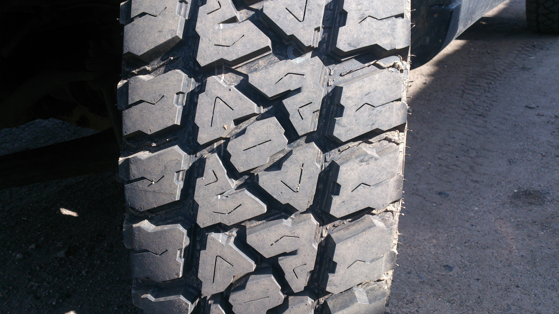 Kumho 235/85/16 q 120/116 mt-51. Kumho road venture mt51. 265/70 r16 мт. Road venture mt51 отзывы. Kumho road venture mt51 225/75 r16 115/112q.