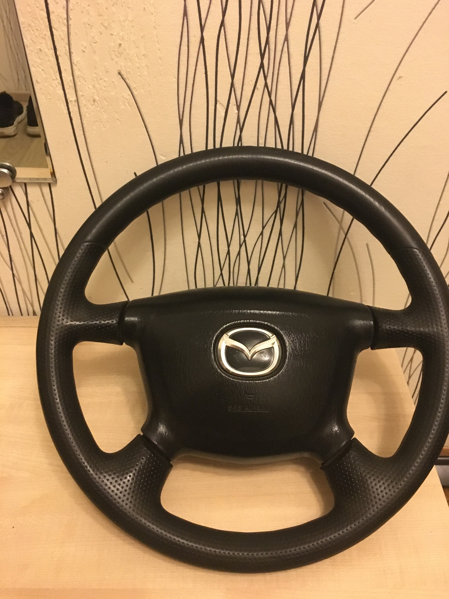 Руль мазда mx 5. Руль мазда 323. Мазда фамилия руль от rx 8. Руль мазда 3 2014 год. Руль от мазда 6 на мазда 323f ba.