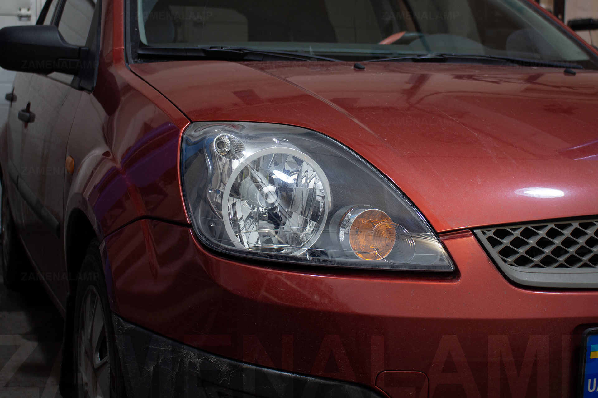 FORD FIESTA (Mk V) установка биксеноновых линз Hella F1 — ZAMENALAMP на ...