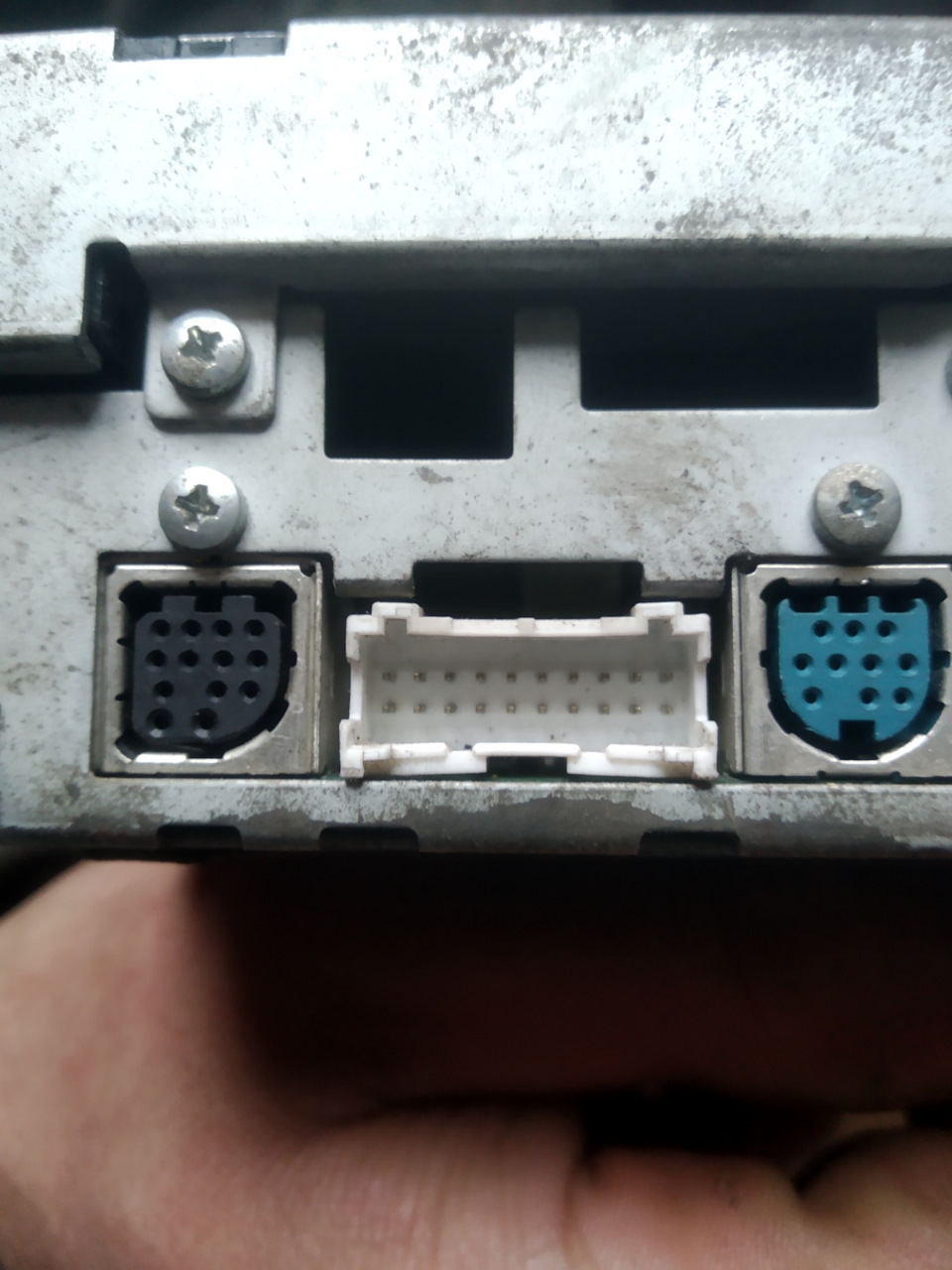 Кто подскажет где взять разъемы для подключения видео камеры и ...