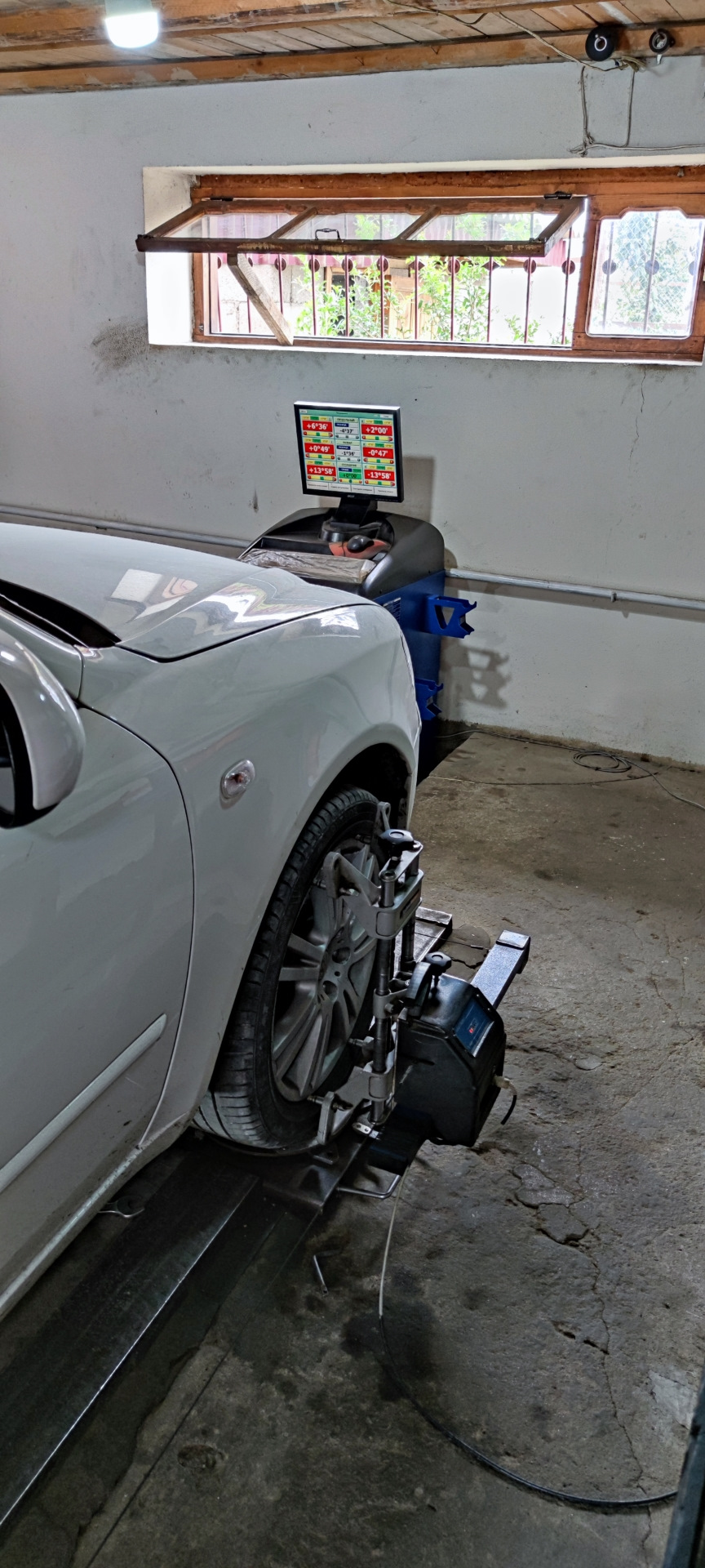 Заехал на развал сходжения после замены рулевых тяг и наконечников ...