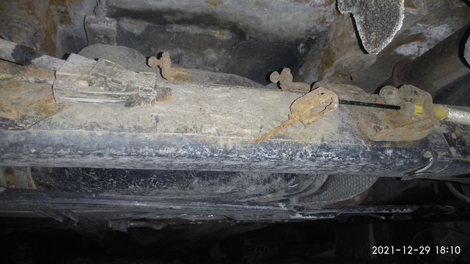 Порвался центральный трос ручника — Citroen Grand C4 Picasso (1G), 1,8 ...